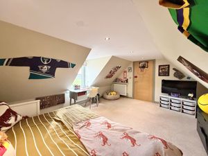 Photo 11- click for photo gallery